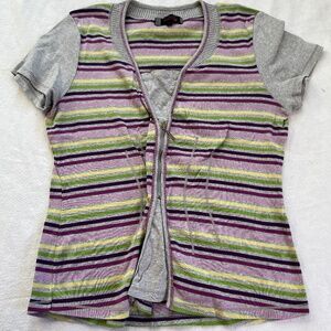 Extra Cute Gray Tee with Colorful Stripes — Vintage Madrid Find — XS/S